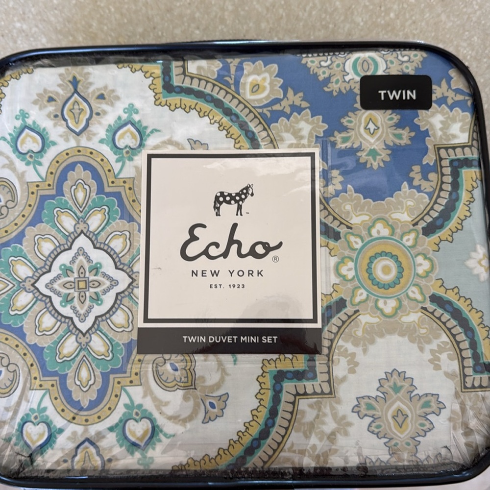 Echo New York Cotton Sateen Twin Comforter Set